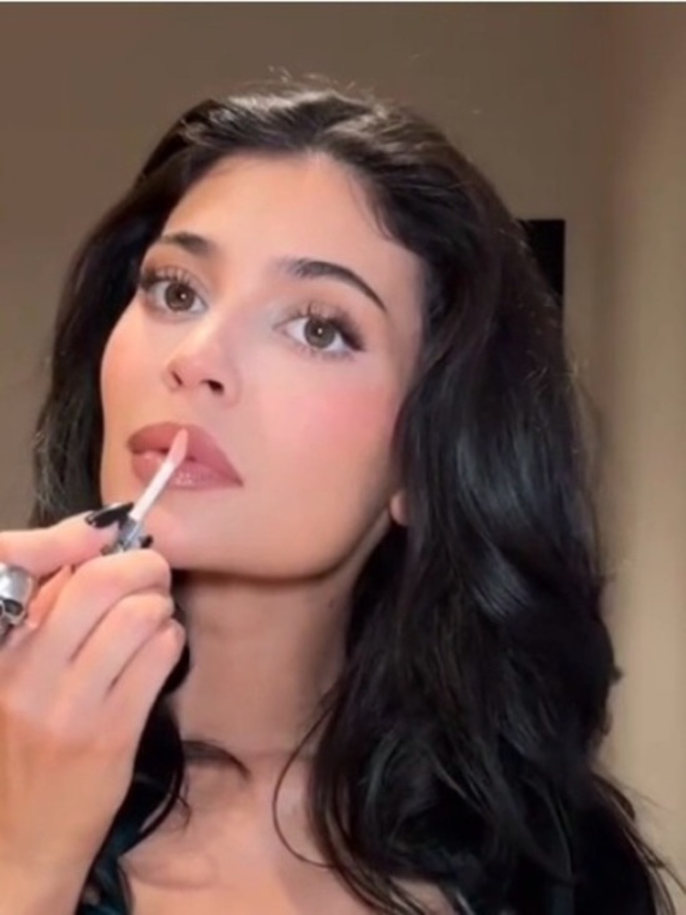 King Kylie LITERALLY Supple Lip Glaze Hydrating Liquid Lip Gloss